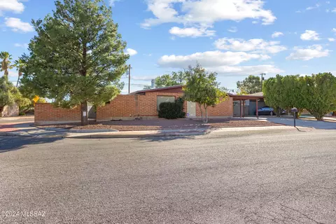 7356 E Calle Arturo, Tucson, AZ 85710