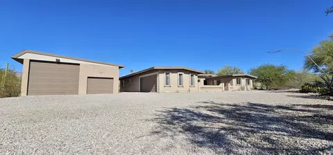 3842 N Gunnison Dr, Tucson, AZ 85749