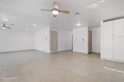 7731 E Hampton St, Tucson, AZ 85715 photo 10
