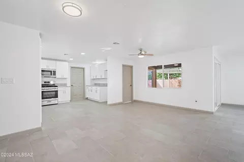 7731 E Hampton St, Tucson, AZ 85715 photo 16