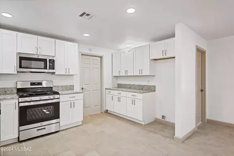 7731 E Hampton St, Tucson, AZ 85715 photo 15