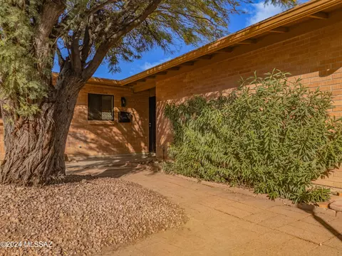7731 E Hampton St, Tucson, AZ 85715 photo 3