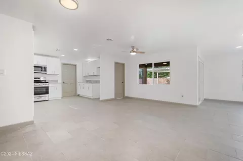 7731 E Hampton St, Tucson, AZ 85715 photo 5