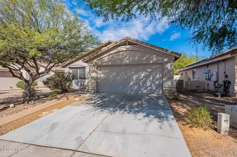 2319 E Precious Shard Ct, Oro Valley, AZ 85755