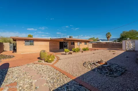 9016 E Chickamauga St, Tucson, AZ 85710