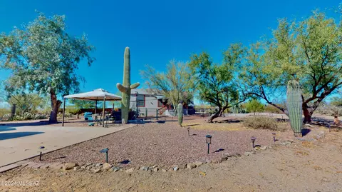 9070 W Delfina Dr, Tucson, AZ 85735