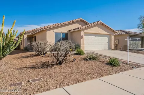 8872 N Majestic Mountain Dr, Tucson, AZ 85742