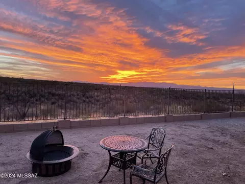 9104 E Tanzanite Rock Way, Vail, AZ 85641