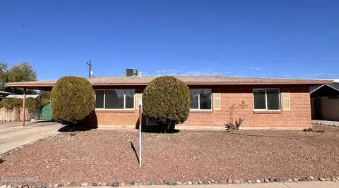 6801 E Nelson Dr, Tucson, AZ 85730