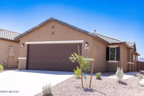 11984 E Chamrod Dr, Vail, AZ 85641