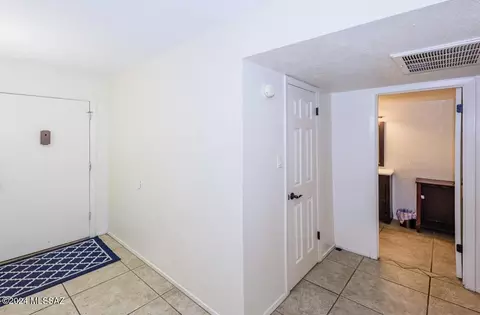 1620 N Wilmot Rd #P192, Tucson, AZ 85712