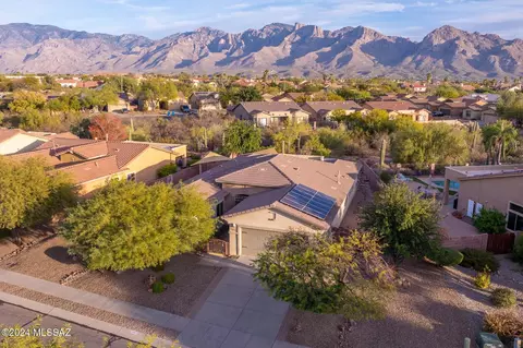 11682 N Peaceful Night Rd, Oro Valley, AZ 85737