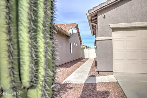 Exterior - 21156 E Frontier Rd, Red Rock, AZ 85145 photo 2 of 14