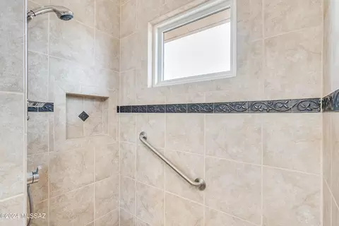 Bath - 263 Lower Elgin Rd, Elgin, AZ 85611 photo 4 of 4