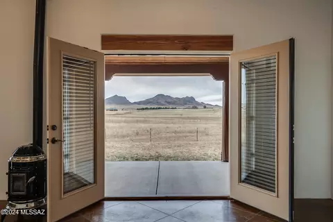 263 Lower Elgin Rd, Elgin, AZ 85611