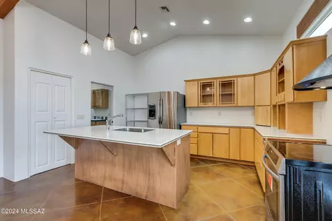 Kitchen - 263 Lower Elgin Rd, Elgin, AZ 85611 photo 1 of 4