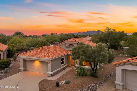 2031 Meteorite Trail Trl, Oro Valley, AZ 85755