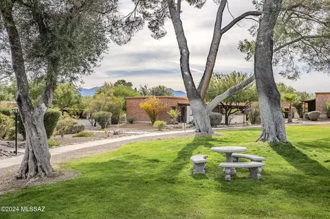 265 S Paseo Sarta D, Green Valley, AZ 85614
