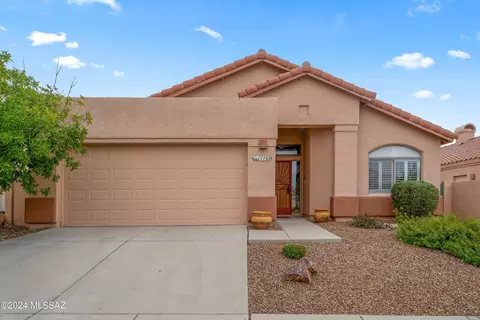 11102 N Sand Pointe Dr, Oro Valley, AZ 85737