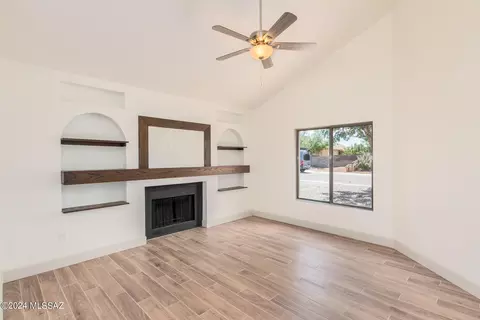 10029 Eugenia Dr, Tucson, AZ 85730 photo 7