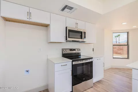 10029 Eugenia Dr, Tucson, AZ 85730 photo 11