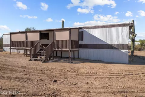 6455 N Gemstone Rd, Tucson, AZ 85743