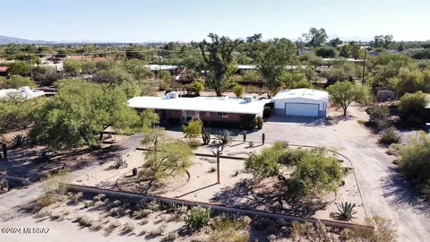 8050 E Pima St, Tucson, AZ 85715