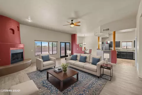 9326 S Avenida Mochuelo, Vail, AZ 85641