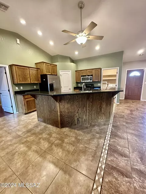 8488 S Apache Dr, Safford, AZ 85546 photo 6