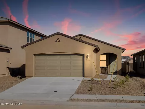 864 W Calle Lindo Clavel, Sahuarita, AZ 85629