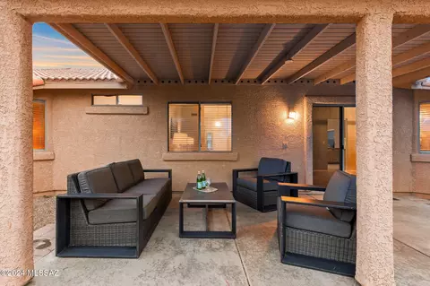Exterior - 10565 E Heartleaf Willow Dr, Tucson, AZ 85747 photo 3 of 4