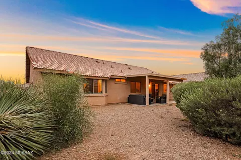 Exterior - 10565 E Heartleaf Willow Dr, Tucson, AZ 85747 photo 4 of 4