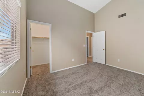 Bedroom - 10565 E Heartleaf Willow Dr, Tucson, AZ 85747 photo 3 of 4