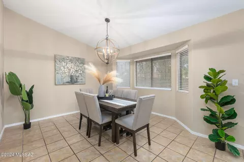 Dining - 10565 E Heartleaf Willow Dr, Tucson, AZ 85747 photo 1 of 1