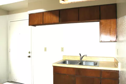 606 E Mohave Rd, Tucson, AZ 85705 photo 14