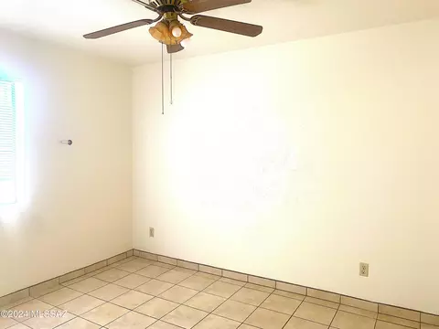 606 E Mohave Rd, Tucson, AZ 85705 photo 9