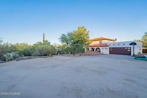 17626 S La Canada Dr, Sahuarita, AZ 85629