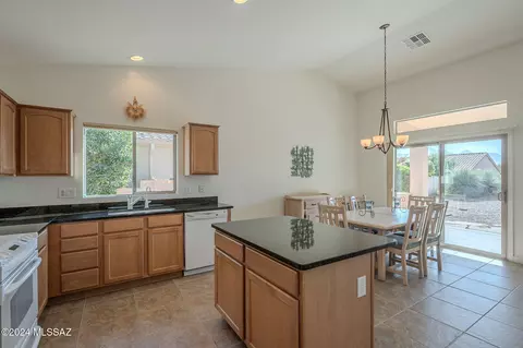 61737 E Shortcut Ave, Tucson, AZ 85739 photo 13