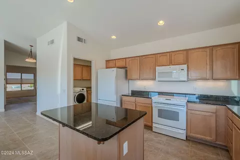61737 E Shortcut Ave, Tucson, AZ 85739 photo 11