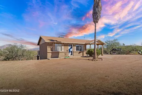 914 Mura Ln, Rio Rico, AZ 85648
