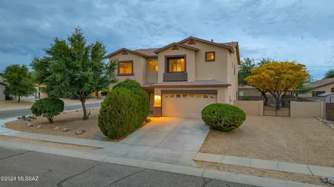 6241 W Sky Flower Dr, Tucson, AZ 85757