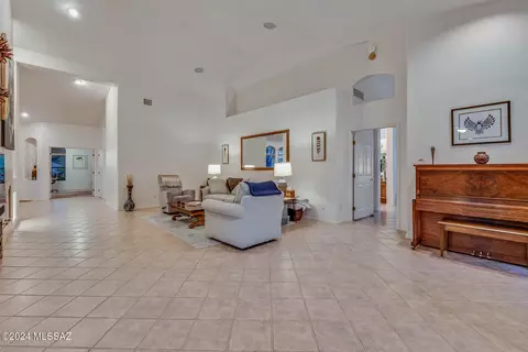 Entry Way - 6976 E Nuthatch Trl, Tucson, AZ 85750 photo 3 of 3