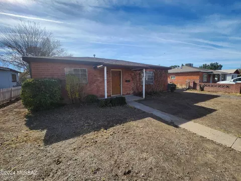 405 E 7th St, Safford, AZ 85546