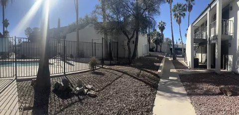 1620 N Wilmot Rd #Q401, Tucson, AZ 85712