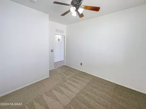 Bedroom - 9283 E Bronze Hill Dr, Vail, AZ 85641 photo 4 of 9