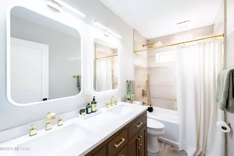 Bath - 5835 E 15th St, Tucson, AZ 85711 photo 2 of 2