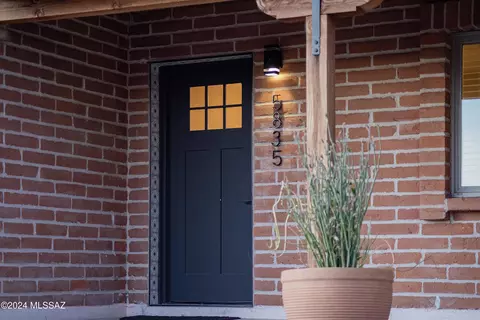 Exterior - 5835 E 15th St, Tucson, AZ 85711 photo 5 of 5