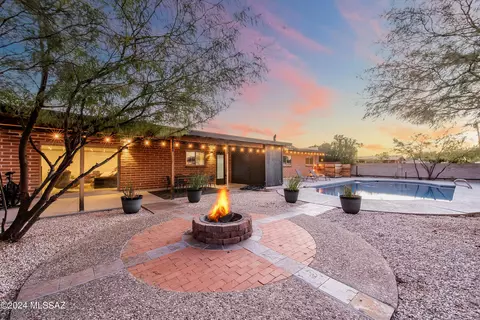 Exterior - 5835 E 15th St, Tucson, AZ 85711 photo 2 of 5