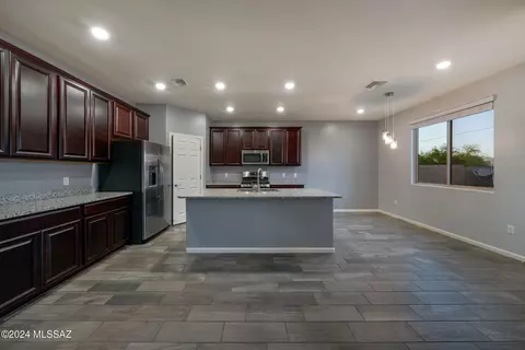 Kitchen - 8280 E Magee Hill Loop, Tucson, AZ 85710 photo 1 of 3