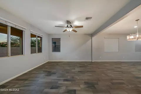 Living - 8280 E Magee Hill Loop, Tucson, AZ 85710 photo 2 of 3